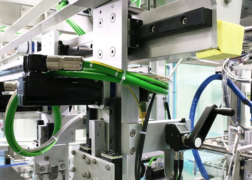 Paketleme makinesi uzmanı, NSK lineer kılavuzlarını standart hale getiriyor